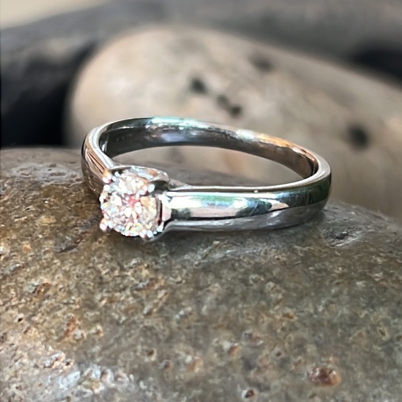 1/3 carat diamond ring